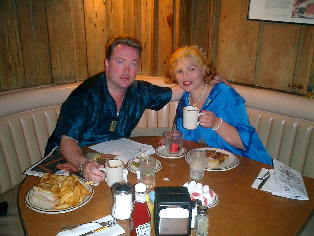 Will and Monica at legendary Cantor's Coffee Shop, Hollywood, 10/16/04